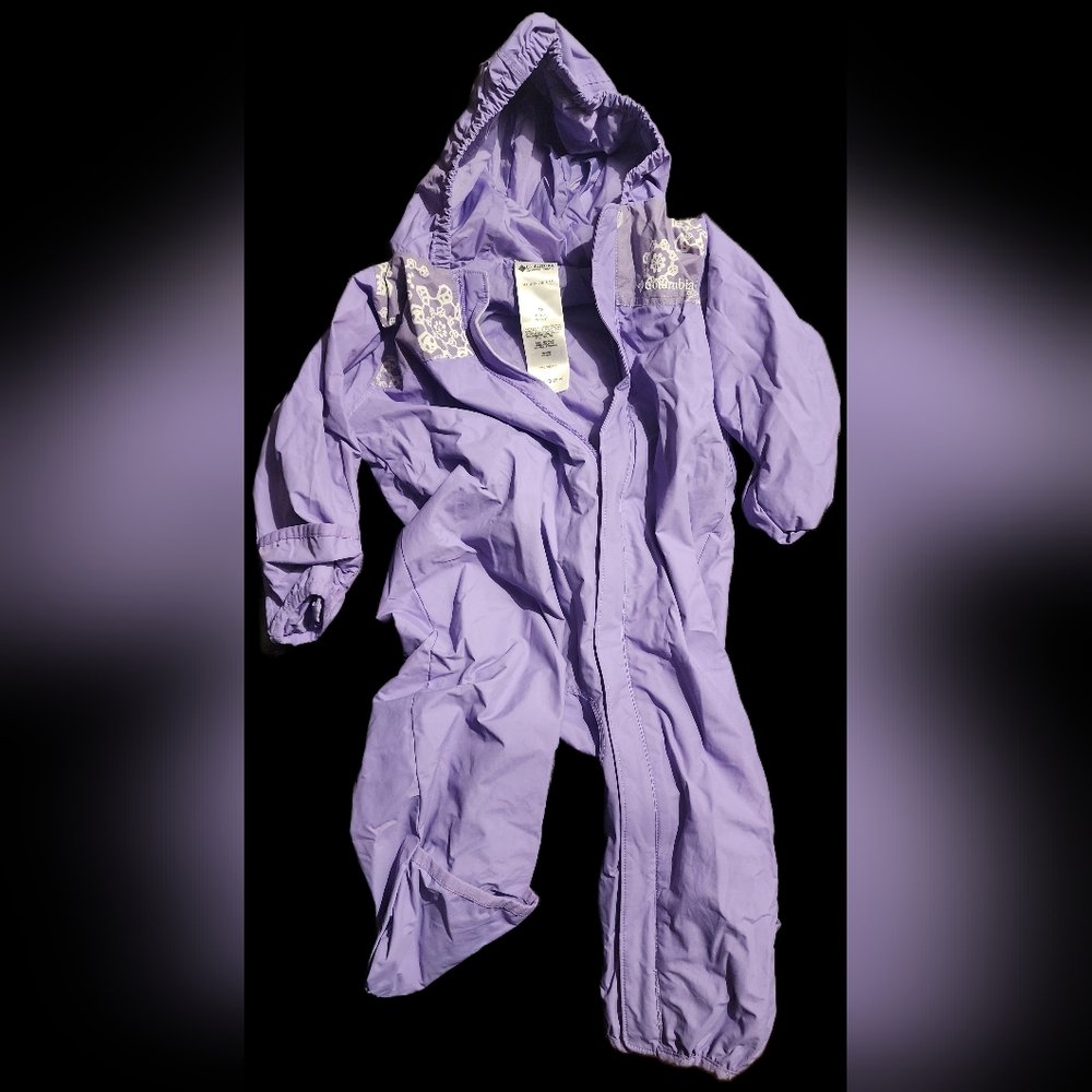 Columbia 18 Mo Waterproof Shell Suit